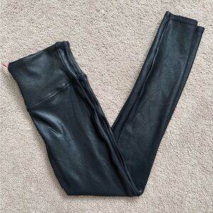 SPANX Women’s Faux Leather Snake Print High Rise Leggings Size Medium Black